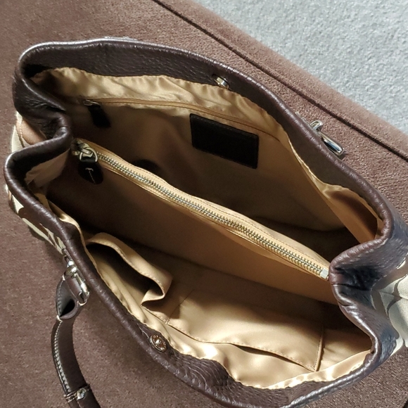 Coach Purse - Picture 3 of 3